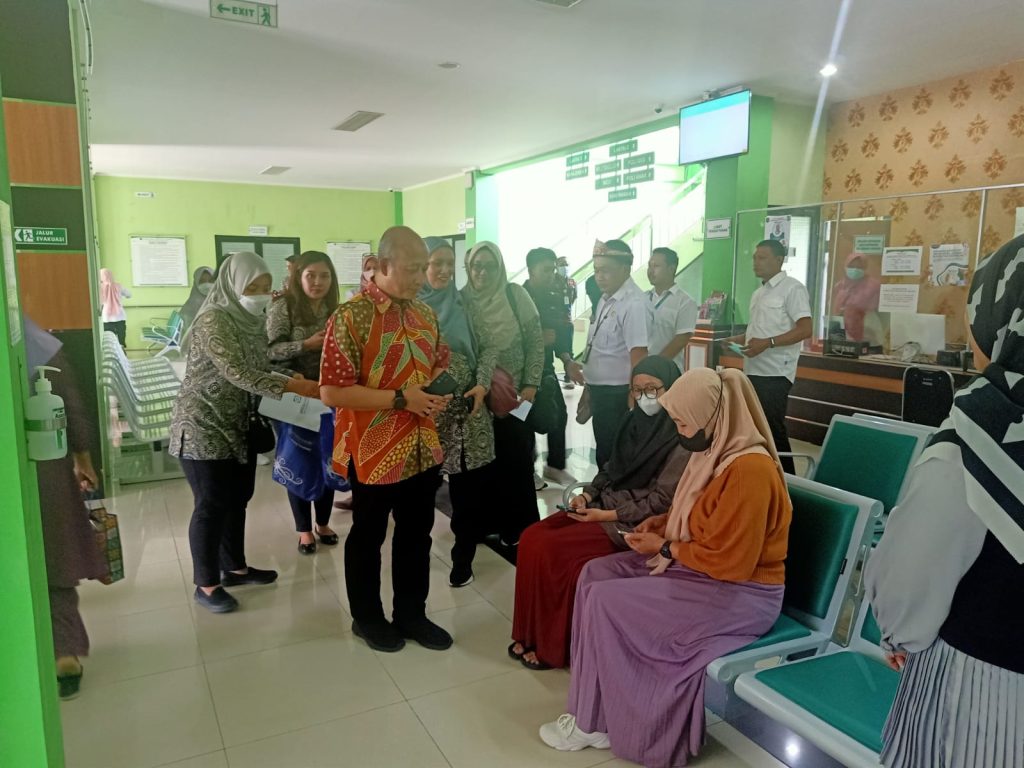 Visitasi Dirut dan Dewan Pengawas BPJS dalam rangka SiBling (SuperVisi Buktikan dan Lihat Langsung)
