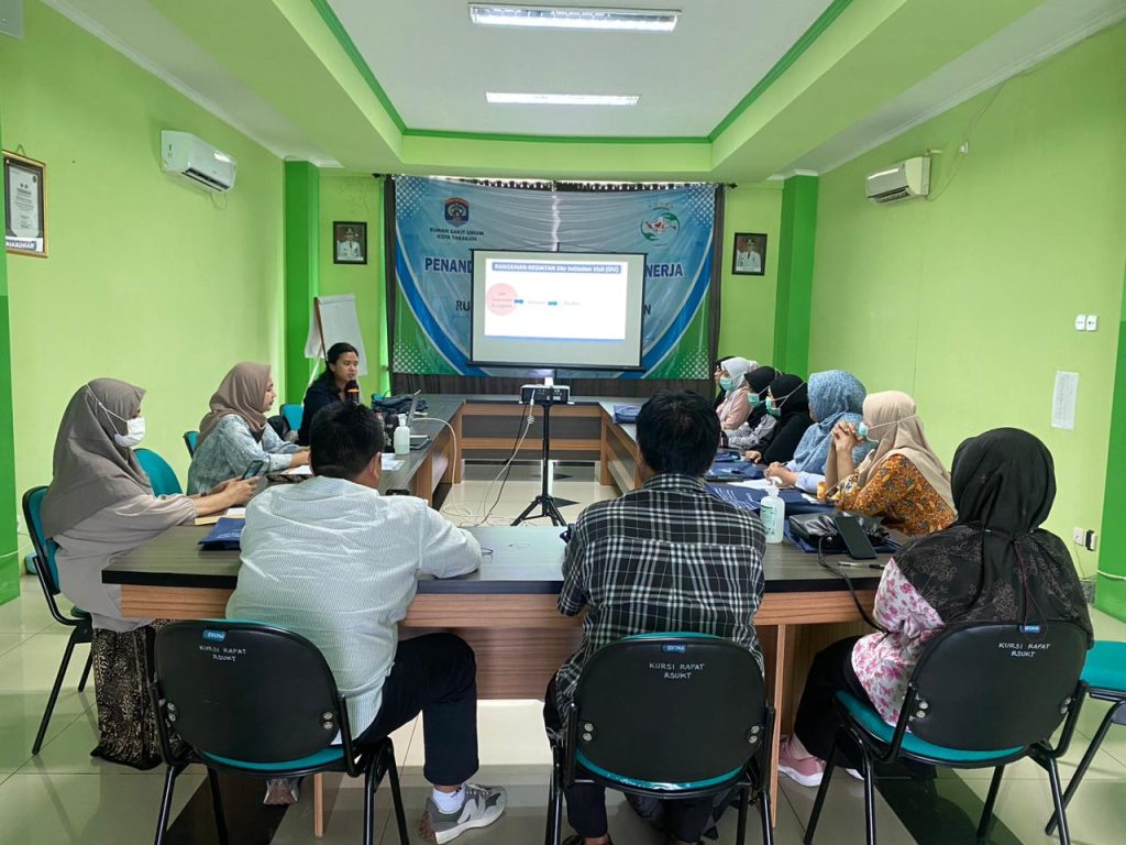 Kegiatan Dry Run dan Penyampaian Laporan Hasil SIV oleh Tim Peneliti Fakultas Kedokteran, Kesehatan Masyarakat dan Keperawatan (FKKMK) Universitas Gajah Mada (UGM)