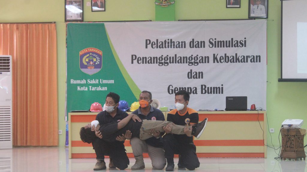Pelatihan dan Simulasi Penanggulangan Gempa Bumi