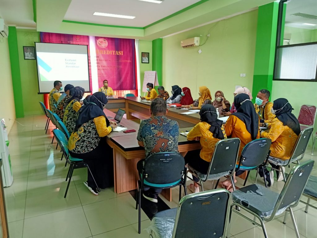 Evaluasi Standar Akreditasi