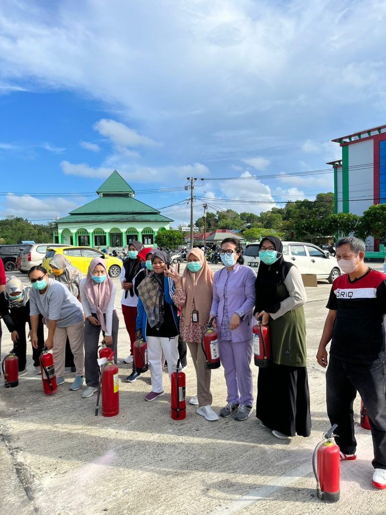 KEGIATAN PELATIHAN PROTEKSI KEBAKARAN OLEH TIM K3RS PADA HARI JUMAT, 10 NOVEMBER 2023