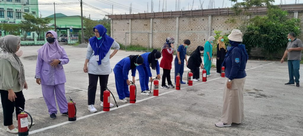 Pelatihan Proteksi Kebakaran oleh K3RS RSU Kota Tarakan