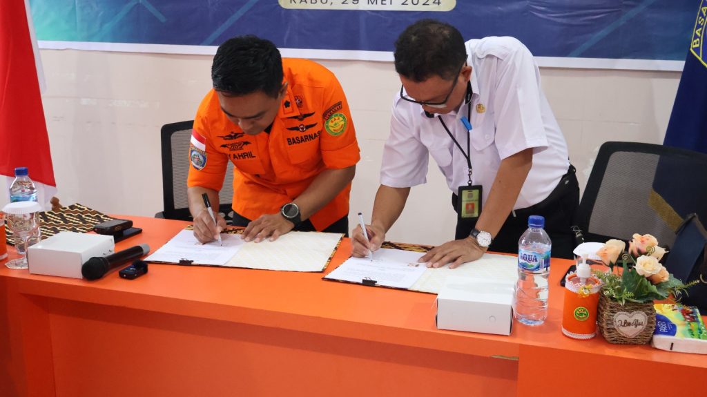 Penandatanganan Perjanjian Kerja Sama  Kantor Pencarian dan Pertolongan Kelas B Tarakan dengan RSU Kota Tarakan